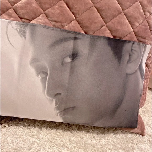 SOLD!!    Kpop NCT Mark Lee Super M Slogan - Picture 2 of 4